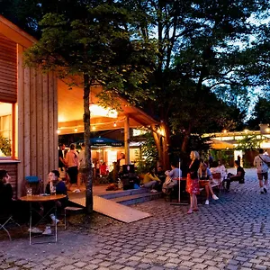 Hostel The Tent - Youth Only - Buchung Leider Nur Bis 30 Jahre Moeglich! München